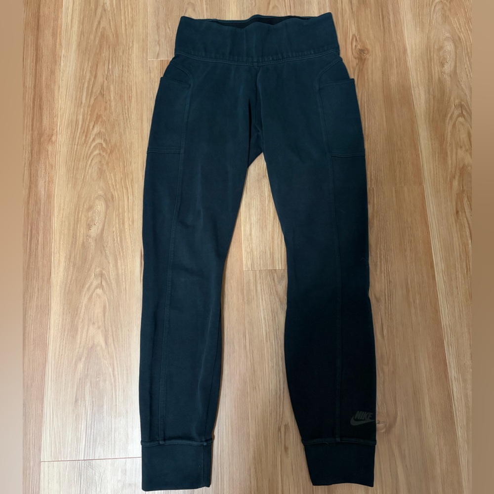 Nike Black Women’s Jogger Jeggings
